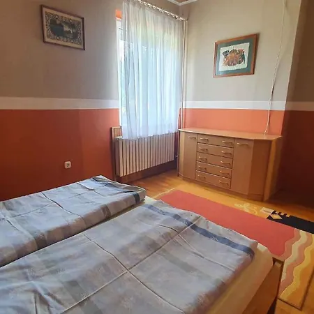 In Balatonlelle 43115 * Kishegy (Somogy)