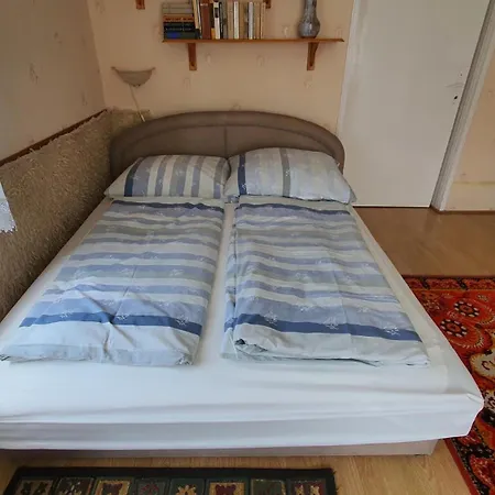 In Balatonlelle 43115 *