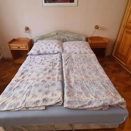 In Balatonlelle 43115 * Kishegy (Somogy)