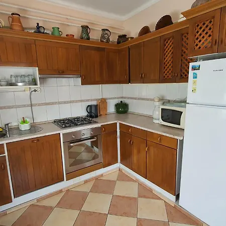 In Balatonlelle 43115 Kishegy (Somogy)